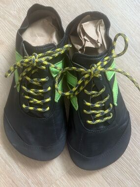 Softstar primal barefoot shoes 8U Run Amok foot shape shoes